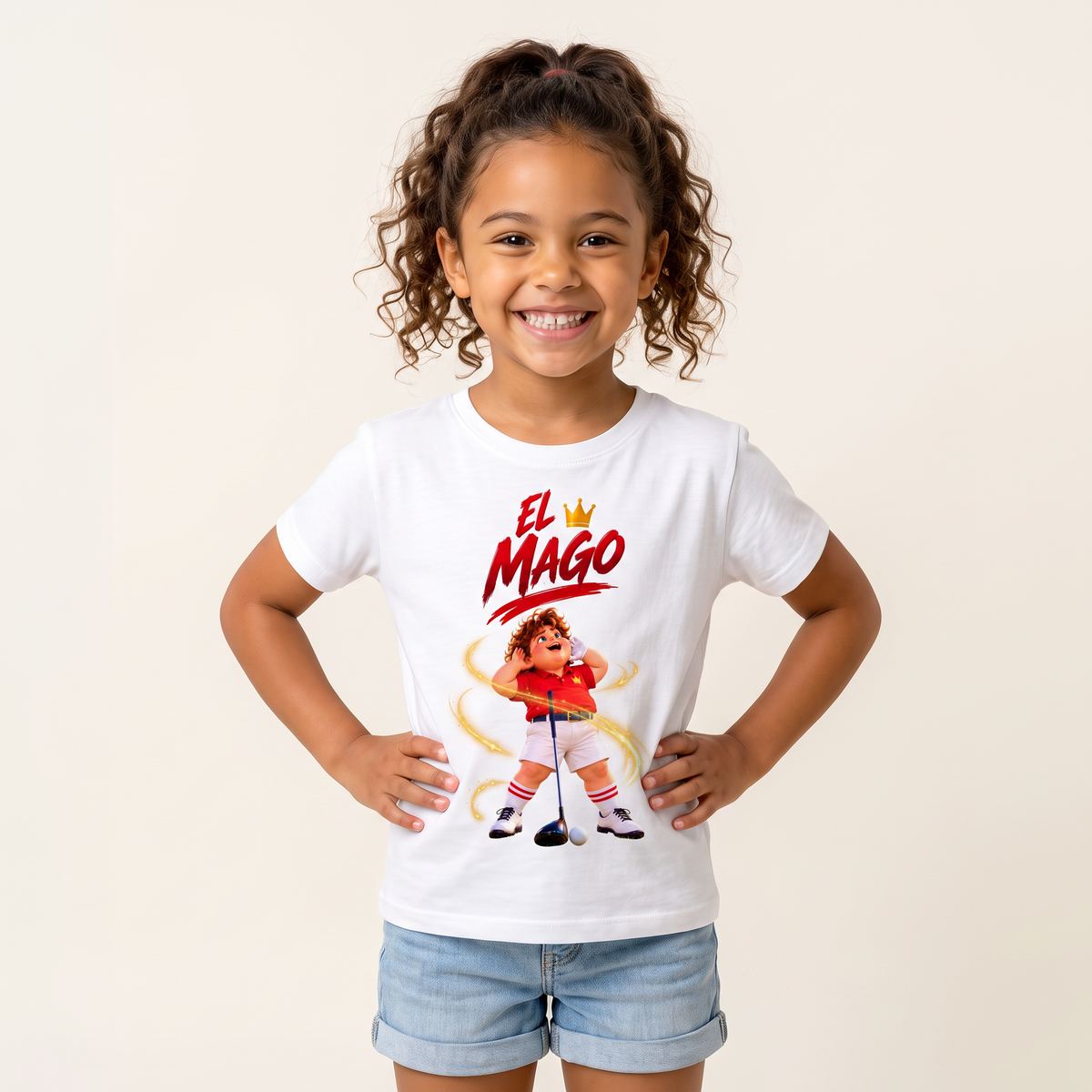 Niña con la camiseta infantil El Mago de Supergolfistas